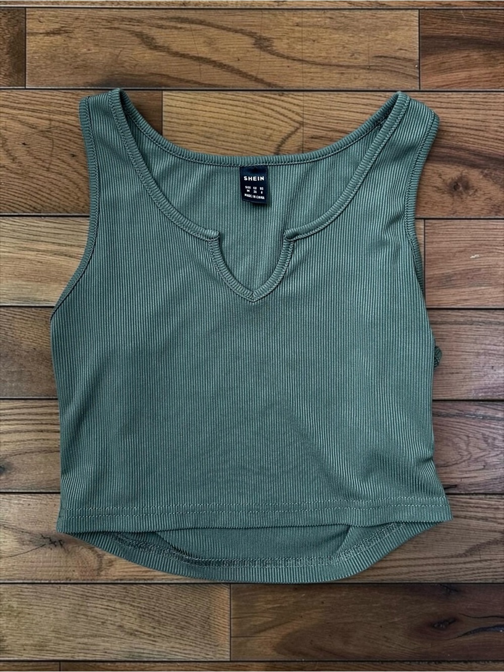 SHEIN Green Ribbed Split Neck Crop Tank Top Size M